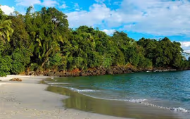 Descubre Costa Rica - Vuelos desde Montevideo