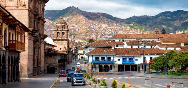 Descubre Perú: historia y naturaleza asombrosa
