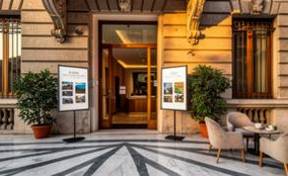 Acogedor hotel romano con ambiente histórico y moderno