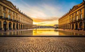 Centro histórico de Burdeos y su emblemático espejo de agua