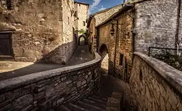 Visita la Basílica de San Francisco en Asís.