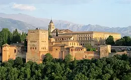 Descubre y admira los legendarios jardines de la Alhambra