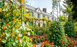 Explora Giverny en la casa de Monet y sus jardines.