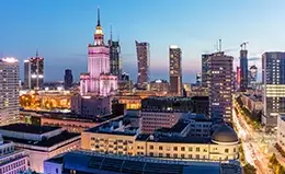 Llegada a Varsovia, la capital de Polonia.