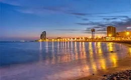 Cena en el vanguardista Maremagnum