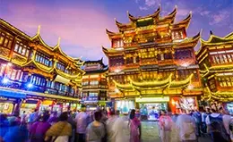 Disfruta la historia de la Ciudad Vieja China y el Jardín Yuyuan