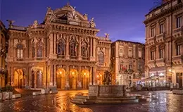 Paseo por la fascinante Piazza Pretoria