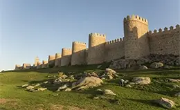 Vista panorámica de las murallas medievales de Ávila