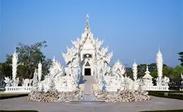 Asombro ante la belleza del Templo Blanco.