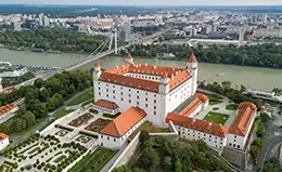 Exploración del centro histórico de Berna.