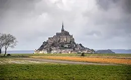 Visitando Mont Saint Michel.