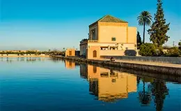 Viaje hacia la encantadora Marrakech