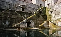 Visita al impresionante pozo escalonado Chand Baori en Abhaneri.
