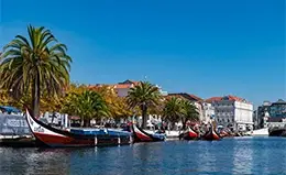 Paseo por Aveiro, la ""Venecia de Portugal"".
