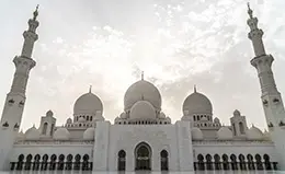 Visita a la Gran Mezquita de Abu Dhabi