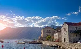 Visita al pintoresco pueblo de Perast