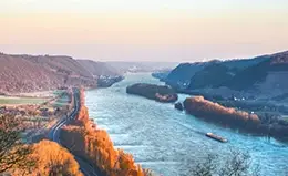 Crucero por el pintoresco río Rin.