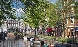 Día libre para descubrir los encantos de Ámsterdam a tu propio ritmo