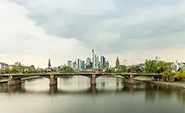 Explora el casco antiguo de Frankfurt y su historia