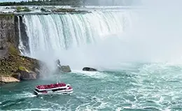 Hornblower Niagara Cruise y Clifton Hill