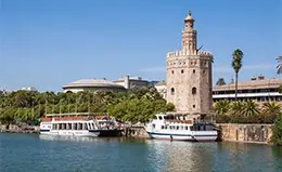 Paseo en barco por el río Guadalquivir