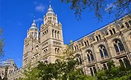 Explora el tesoro histórico Británico.