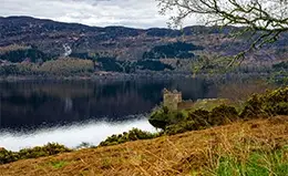Paseo en barco por el místico Lago Ness