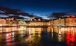 Recorre Ginebra, visitando el Jardín Inglés y el Jet d’Eau.