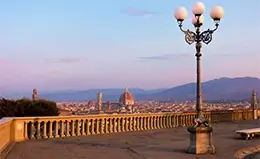 Sumérgete en la historia de Florencia.