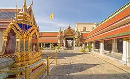 Exploración del majestuoso Gran Palacio y el Templo del Buda de Esmeralda.