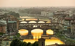 Admira la arquitectura renacentista de Florencia.