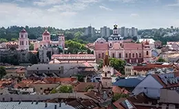 Descubre Vilnius, la ciudad de las siete colinas
