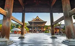 Espiritualidad y tradición en el Zenko-ji de Nagano