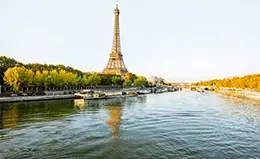 Paseo en barco por el Sena