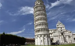 Visita a la famosa Torre Inclinada de Pisa.