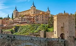 Descubre la ciudad histórica de Toledo.