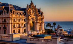 Famoso Casino de Montecarlo con arquitectura elegante