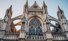Imponente Catedral Gótica en el corazón histórico de Rouen