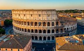 Majestuoso Coliseo, símbolo eterno de la Roma Imperial