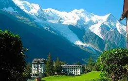 Cruza los impresionantes Alpes por el túnel del Mont Blanc.
