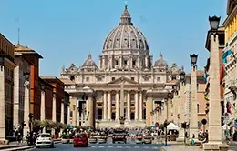 Descubre la majestuosa Basílica de San Pedro en el Vaticano