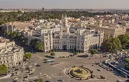 Descubre los monumentos icónicos de Madrid.