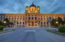 Llegada a Viena, la ciudad de la música y la cultura.