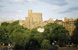 Día libre para explorar Londres o visitar Oxford y Windsor