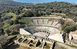 Experimenta la acústica del Teatro de Epidauro