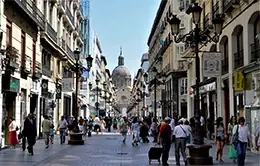 Paramos en Zaragoza para conocer la emblemática Basílica del Pilar