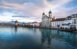 Visitamos el casco histórico Lucerna.