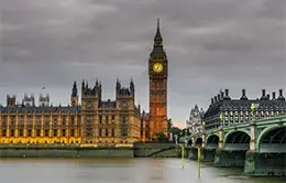 Descubre monumentos emblemáticos como el Big Ben y Buckingham Palace