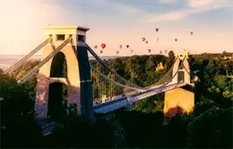 Pasea por la historia comercial del arte callejero y Bristol.