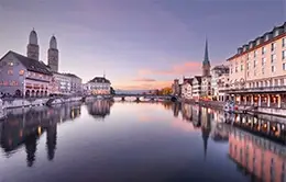 Paseo junto al lago en Zúrich